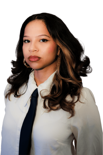 Shania Montufar Headshot